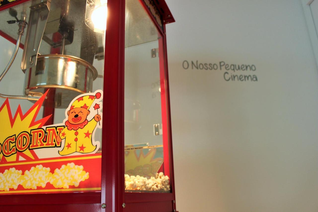 Malibu Foz Hotel - La Maison Younan Figueira da Foz Eksteriør billede Popcorn machine at the cinema
