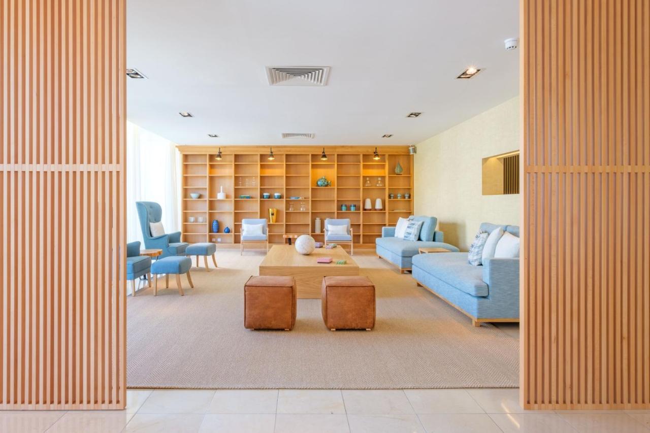 Malibu Foz Hotel - La Maison Younan Figueira da Foz Eksteriør billede The library at the International Centre for Leadership in Education