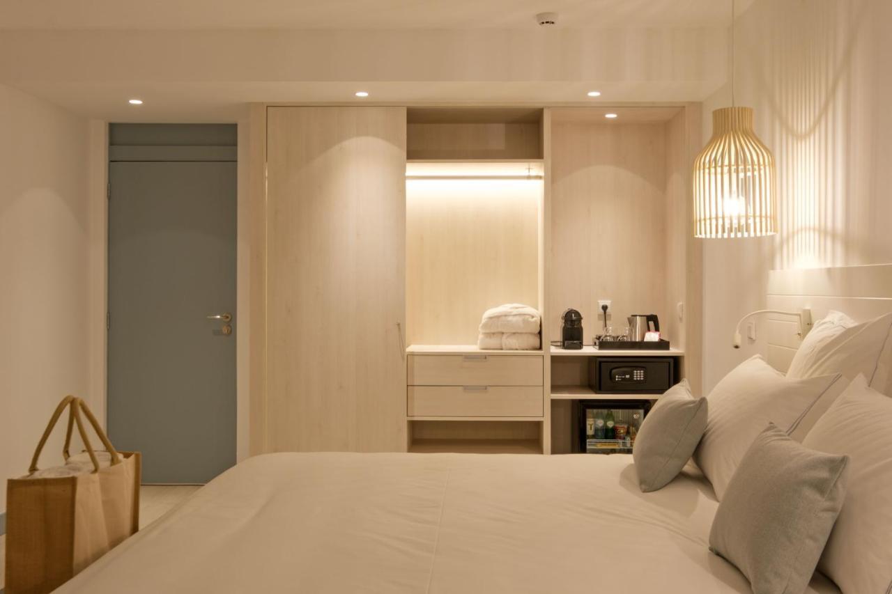 Malibu Foz Hotel - La Maison Younan Figueira da Foz Eksteriør billede A room at the hotel