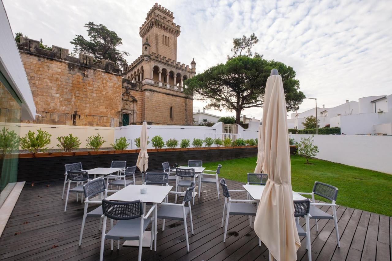 Malibu Foz Hotel - La Maison Younan Figueira da Foz Eksteriør billede The terrace of the hotel