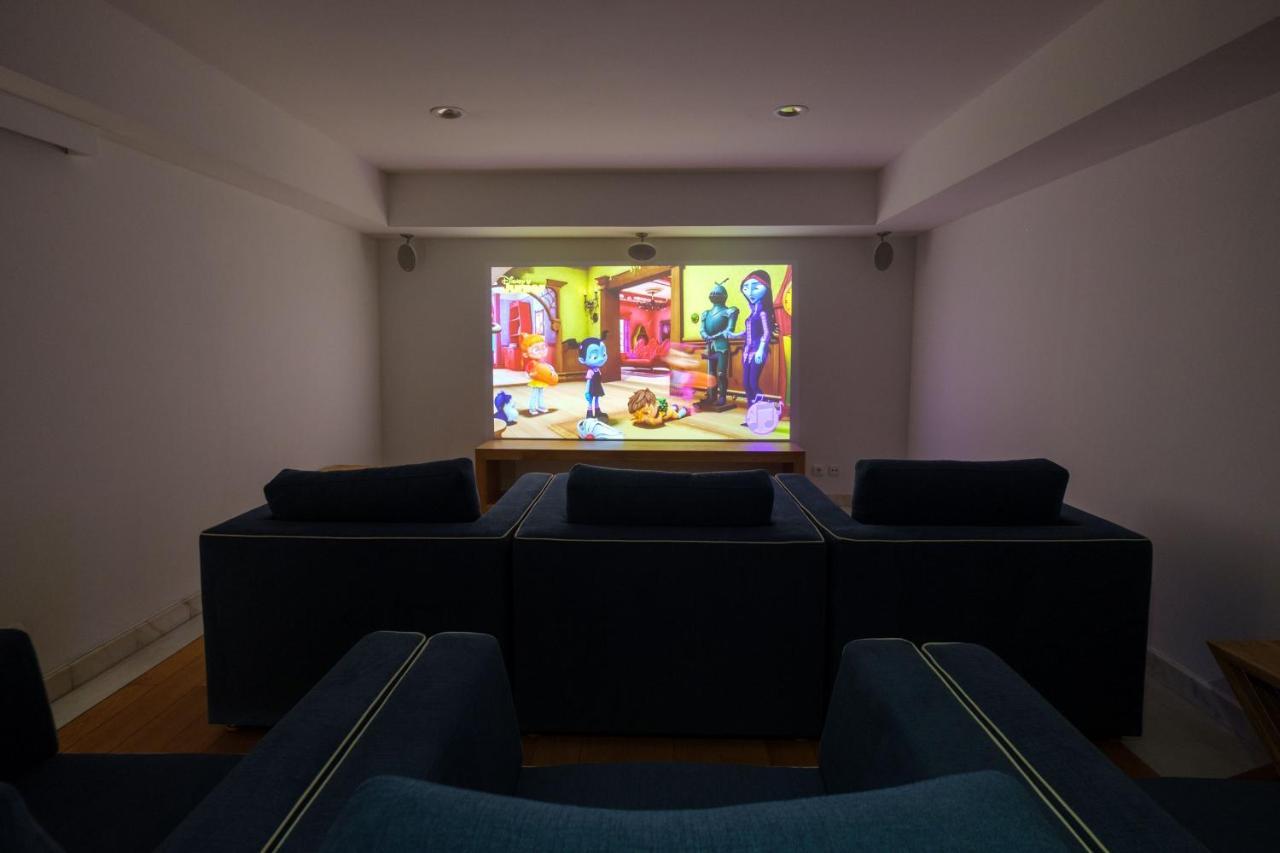 Malibu Foz Hotel - La Maison Younan Figueira da Foz Eksteriør billede A home theater